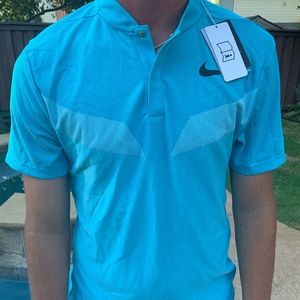 Nike Golf Collarlesd